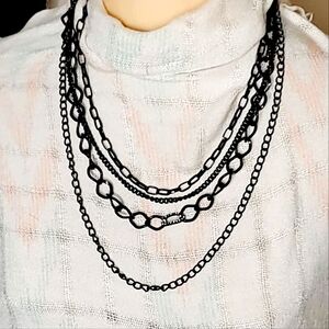 Black & Rhinestone Layred Chain Link Necklace 4 Different Size Chains 21"
